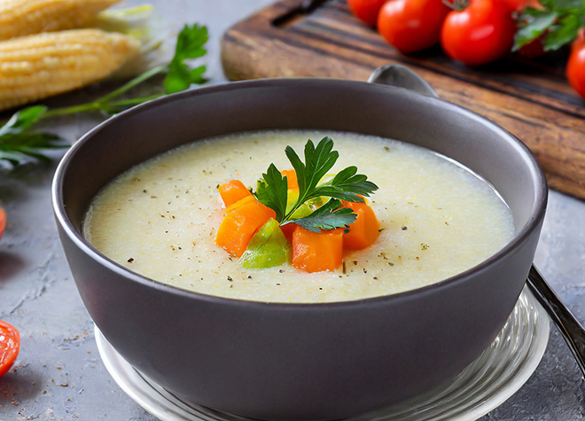 Gemüse-Griess-Suppe